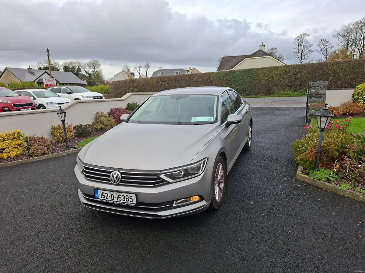 Volkswagen Passat 2015 - Image 2
