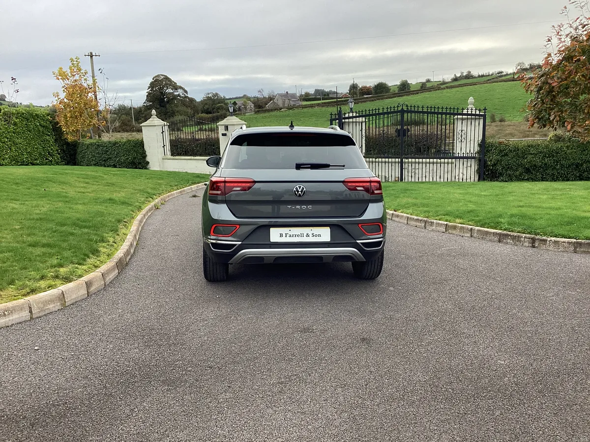 2023 Volkswagen T Roc Diesel SUV Manual - Image 5
