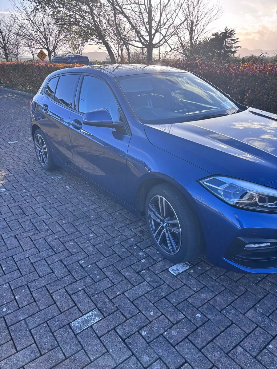 BMW 221 1 series - Image 3