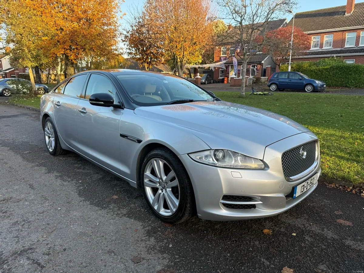 JAGUAR XJ 3.0 RWD LIMOUSINE 280BHP LOADS OF SPEC - Image 1