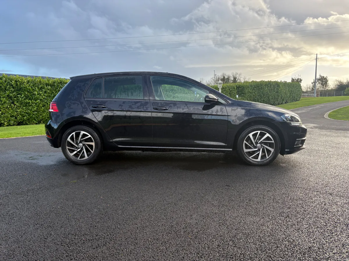 Volkswagen Golf 2019 - Image 5