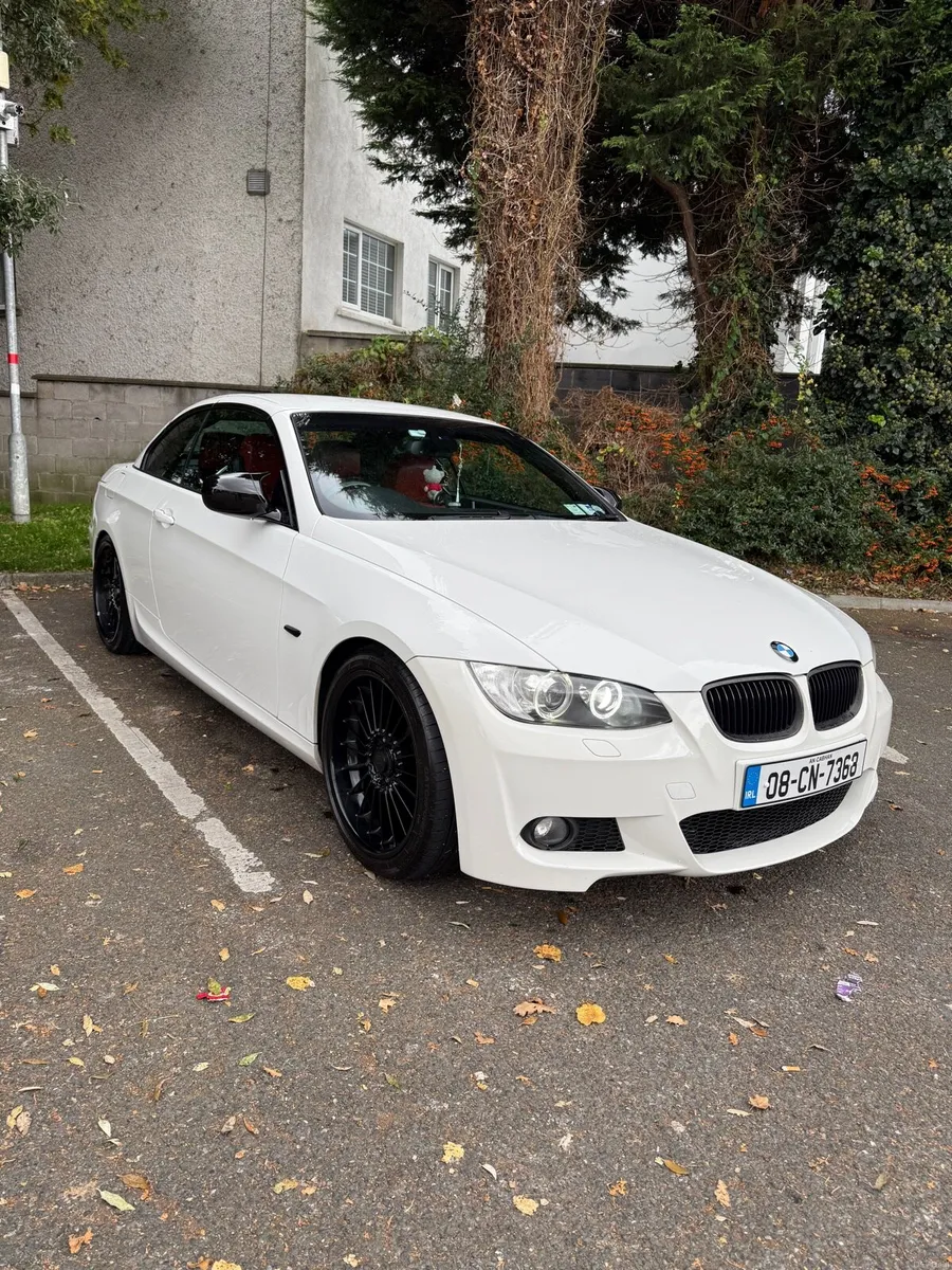 Bmw e93 330i - Image 2