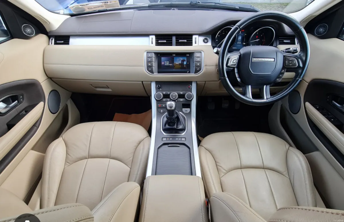 Range Rover Evoque - Image 3