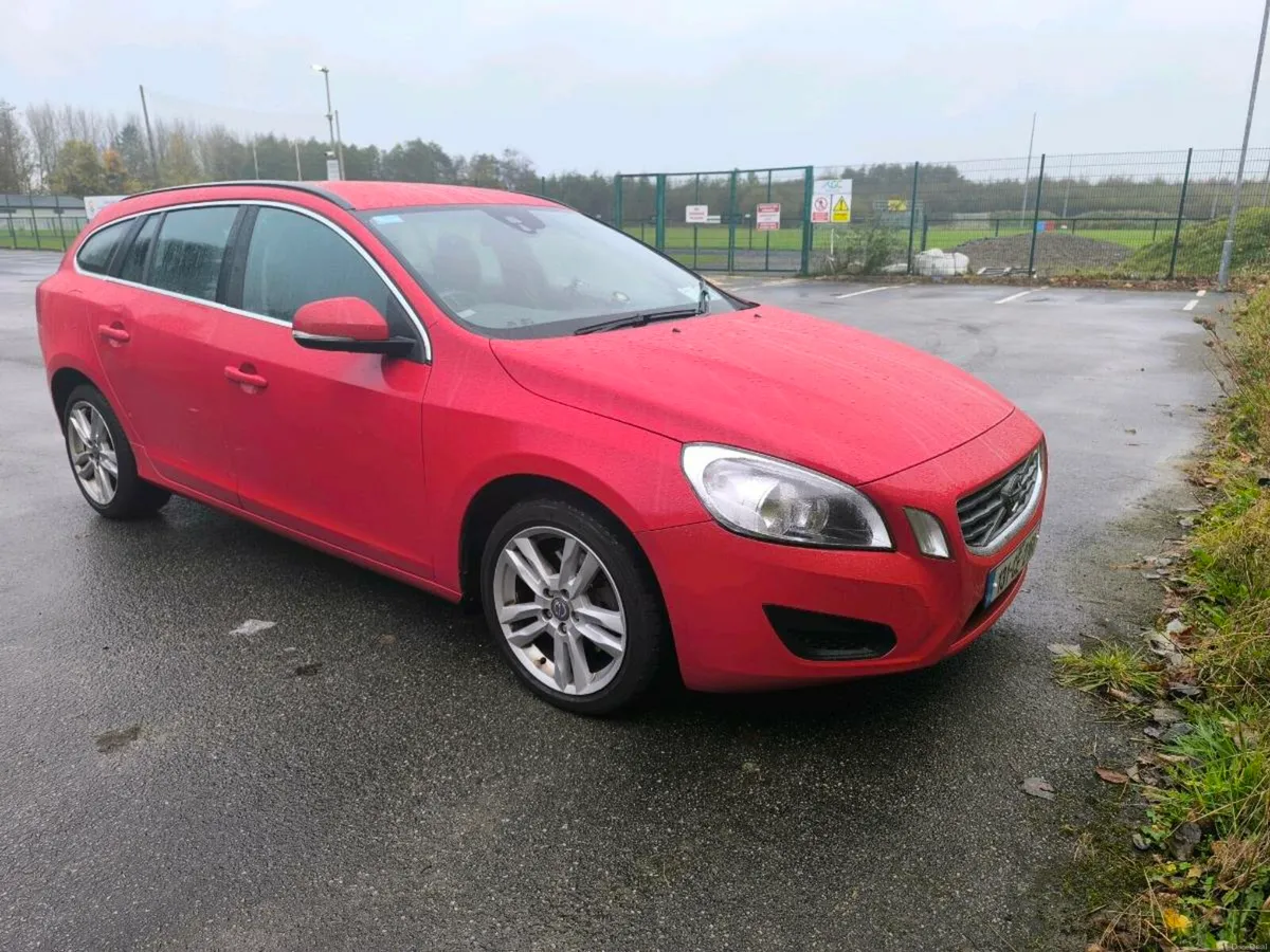 Volvo V60 - Image 2