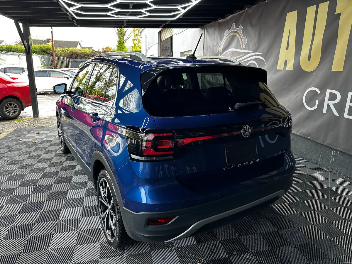 Vw T - Cross - Image 4