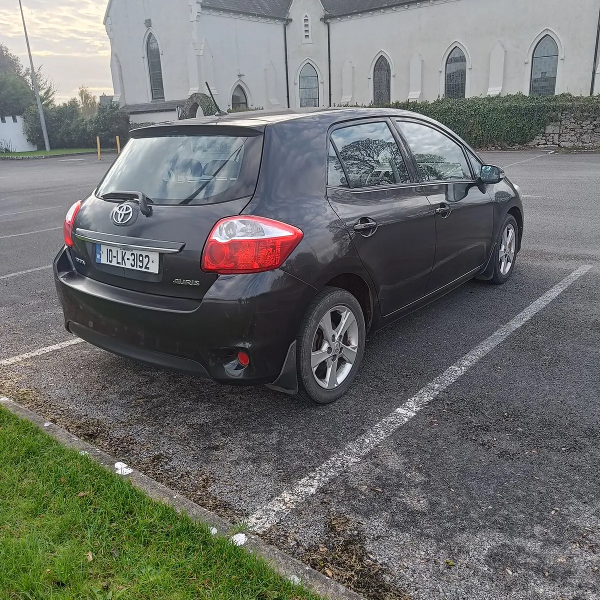 2010 Toyota Auris - Image 1