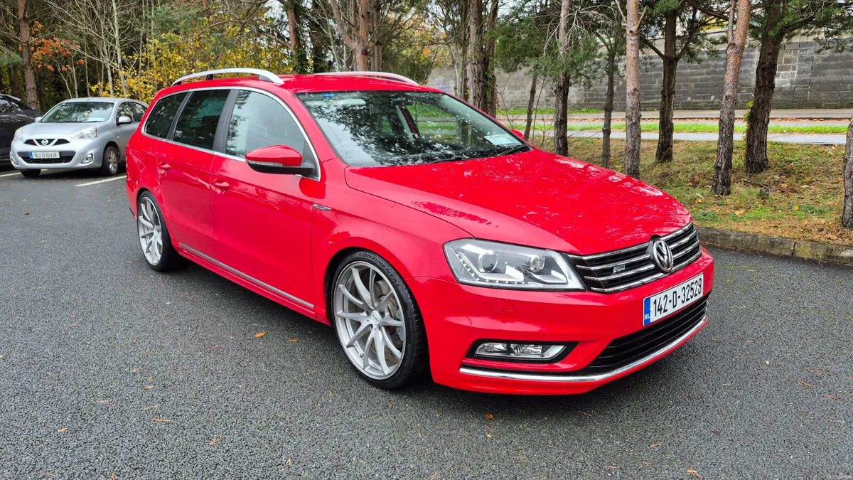 Vw Passat  1.4 TSI R -LINE AUTO LOW KM - Image 2