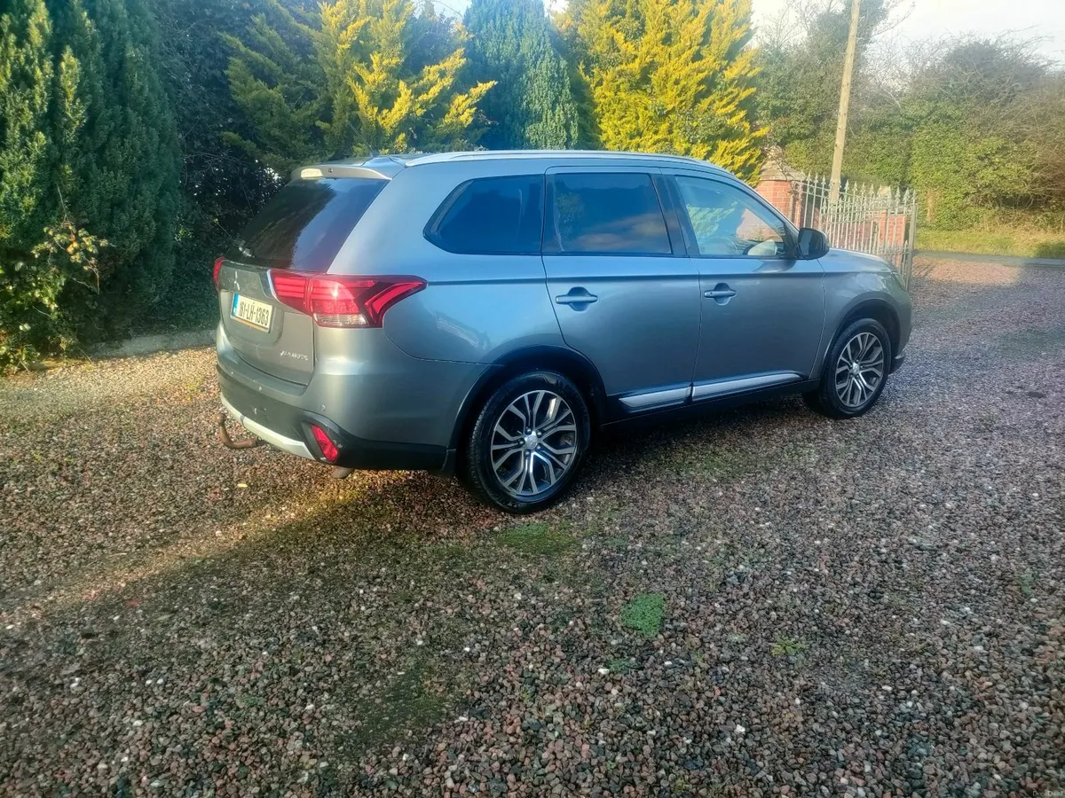 Mitsubishi Outlander 2016 - Image 3
