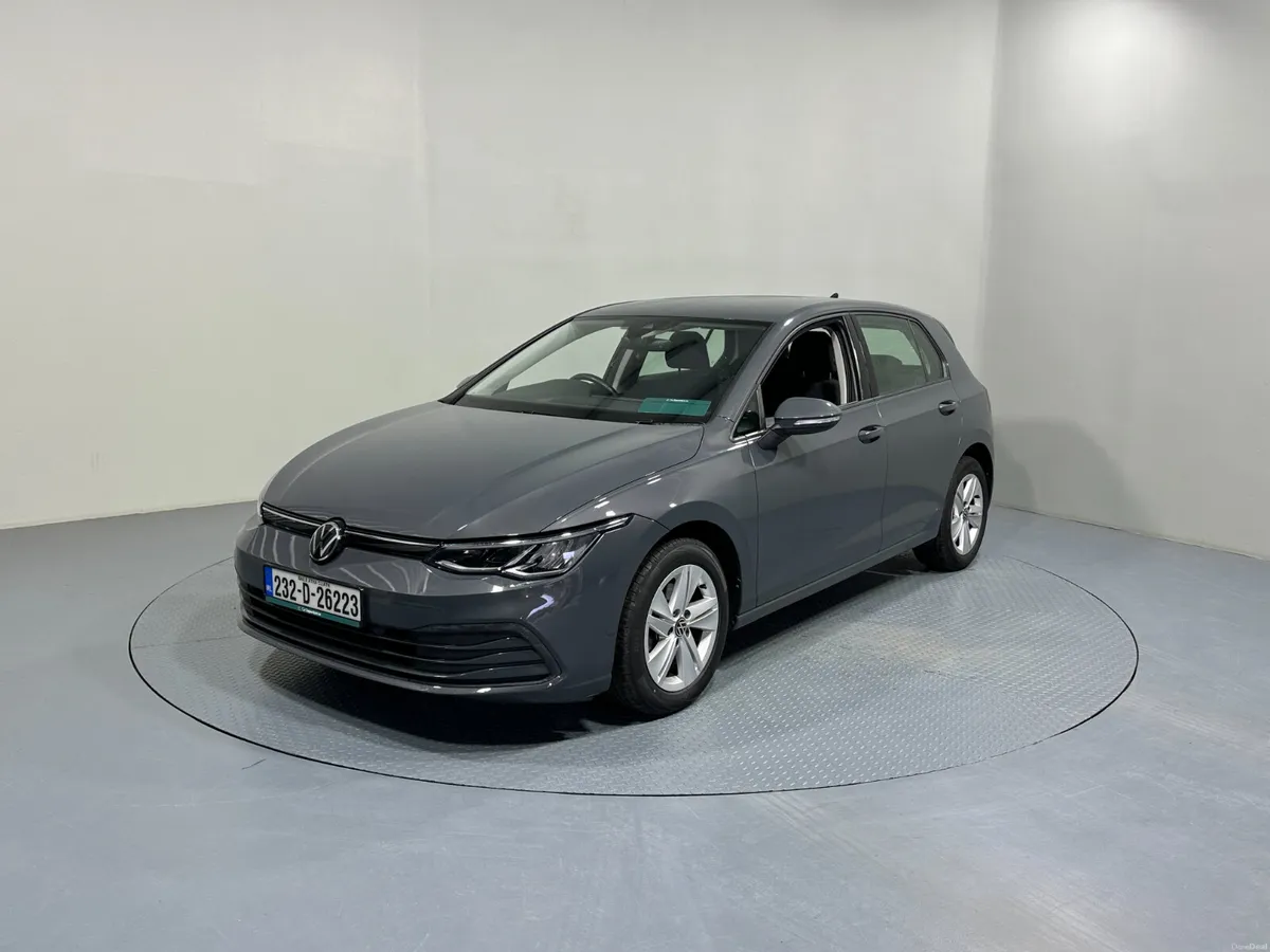 Volkswagen Golf 1.0 Tsi DSG Automatic 232 - Image 3