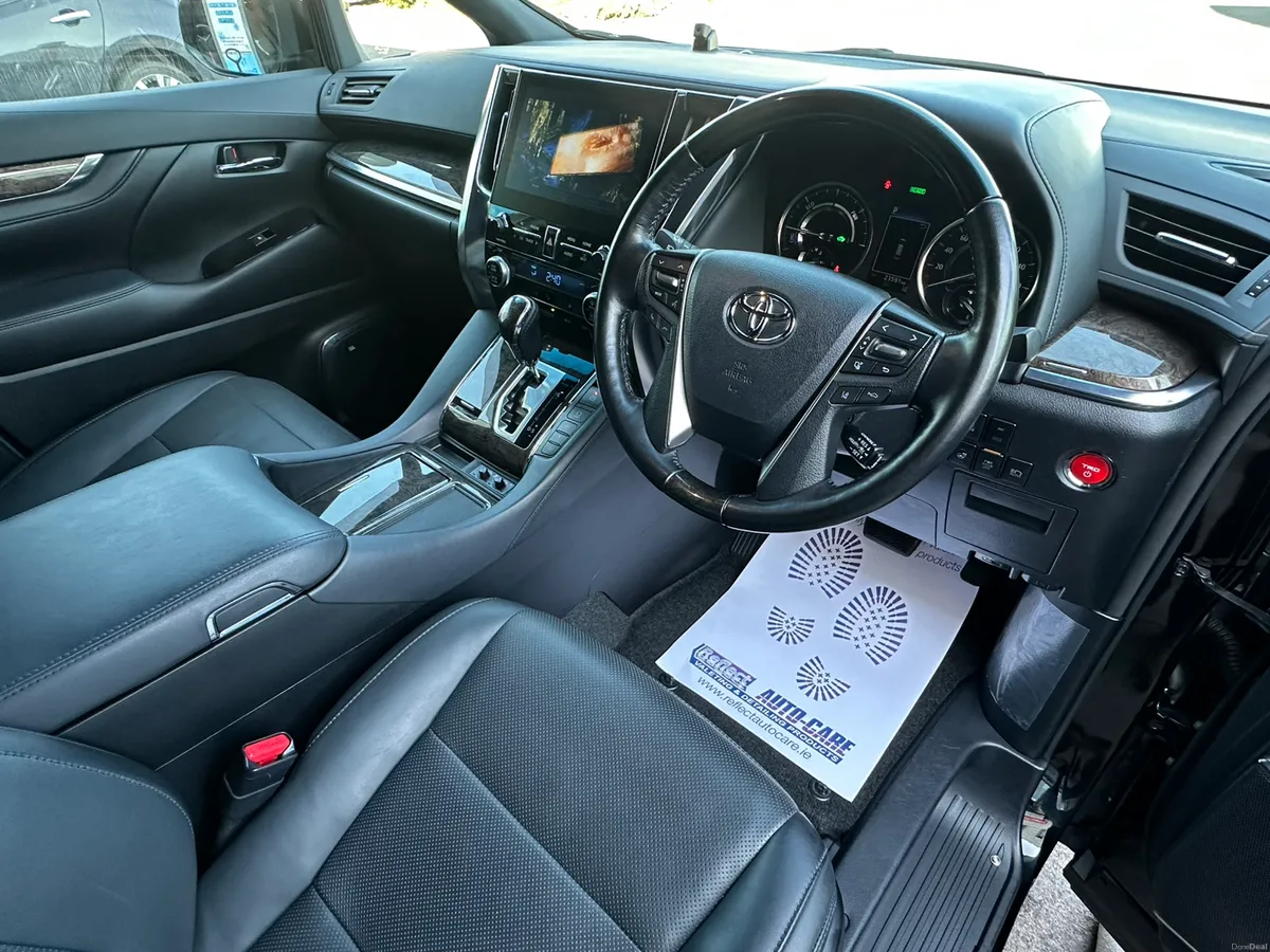 2020 Toyota Alphard executive lounge - Image 5