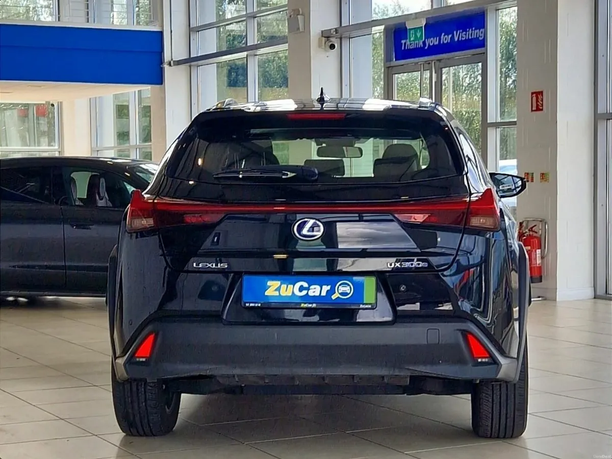 Lexus UX 300e  Entry  204 Electric 54.3 kWh E-CVT - Image 4