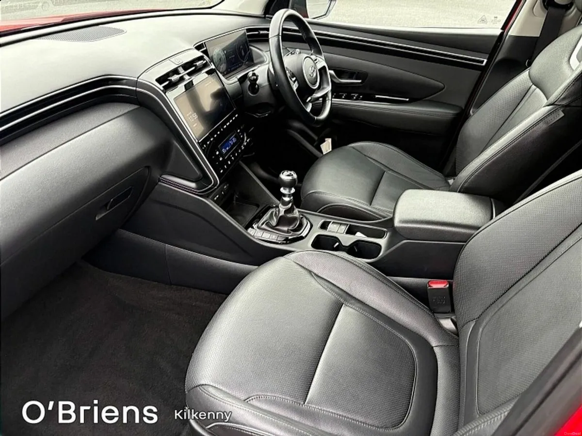 Hyundai Tucson EXECUTIVE PLUS 1.6 DSL 5DR *1 OWNER - Image 4