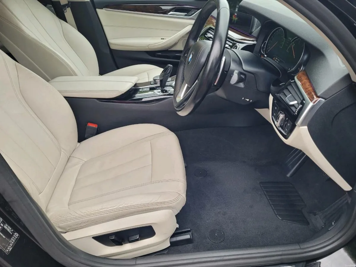 Bmw 520d se dynamic (jet black/ivory) combination - Image 5