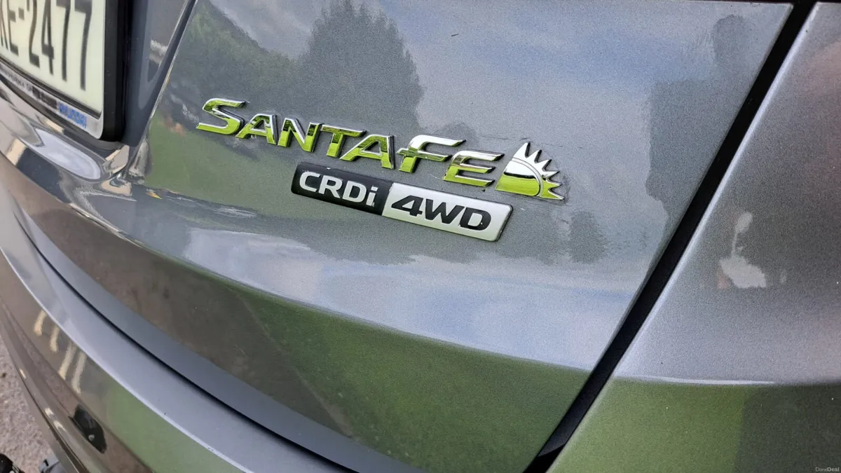 Hyundai Santa Fe 2017 - Image 3