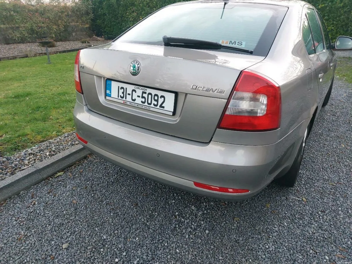 2013 skoda Octavia 1.6 nct 8/26 tax €200 - Image 3