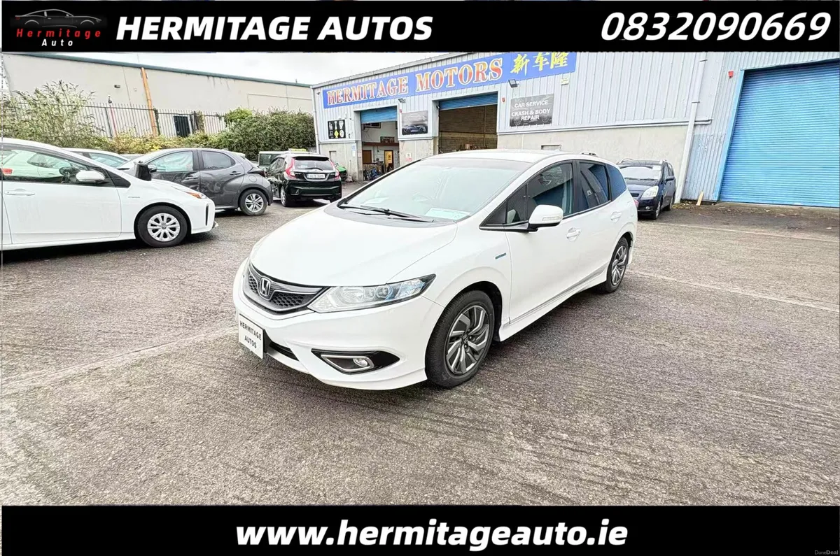 Honda Jade1.5 Hybrid Auto 6 SEATER 2015 - Image 1