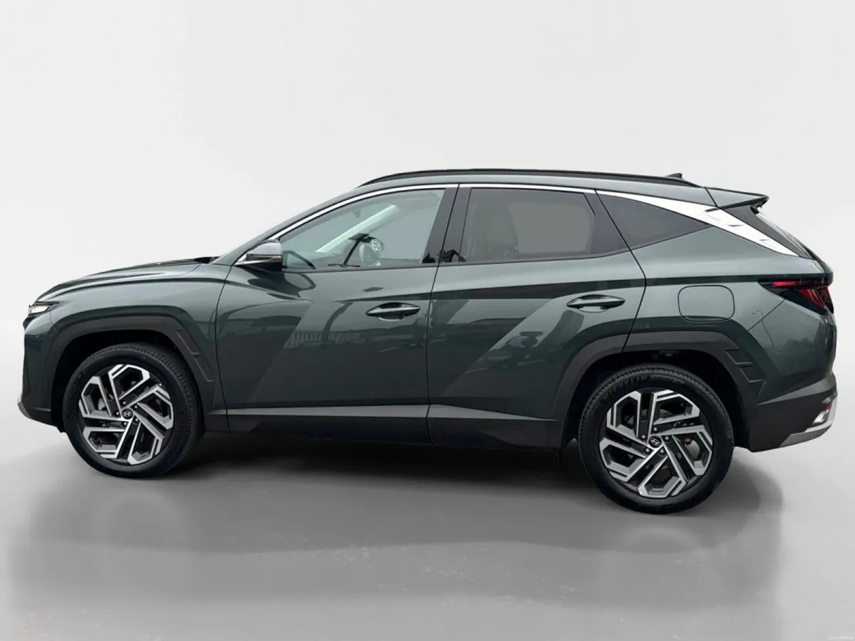 Hyundai Tucson Tucson FL 2WD Executive PHEV Auto - Image 2