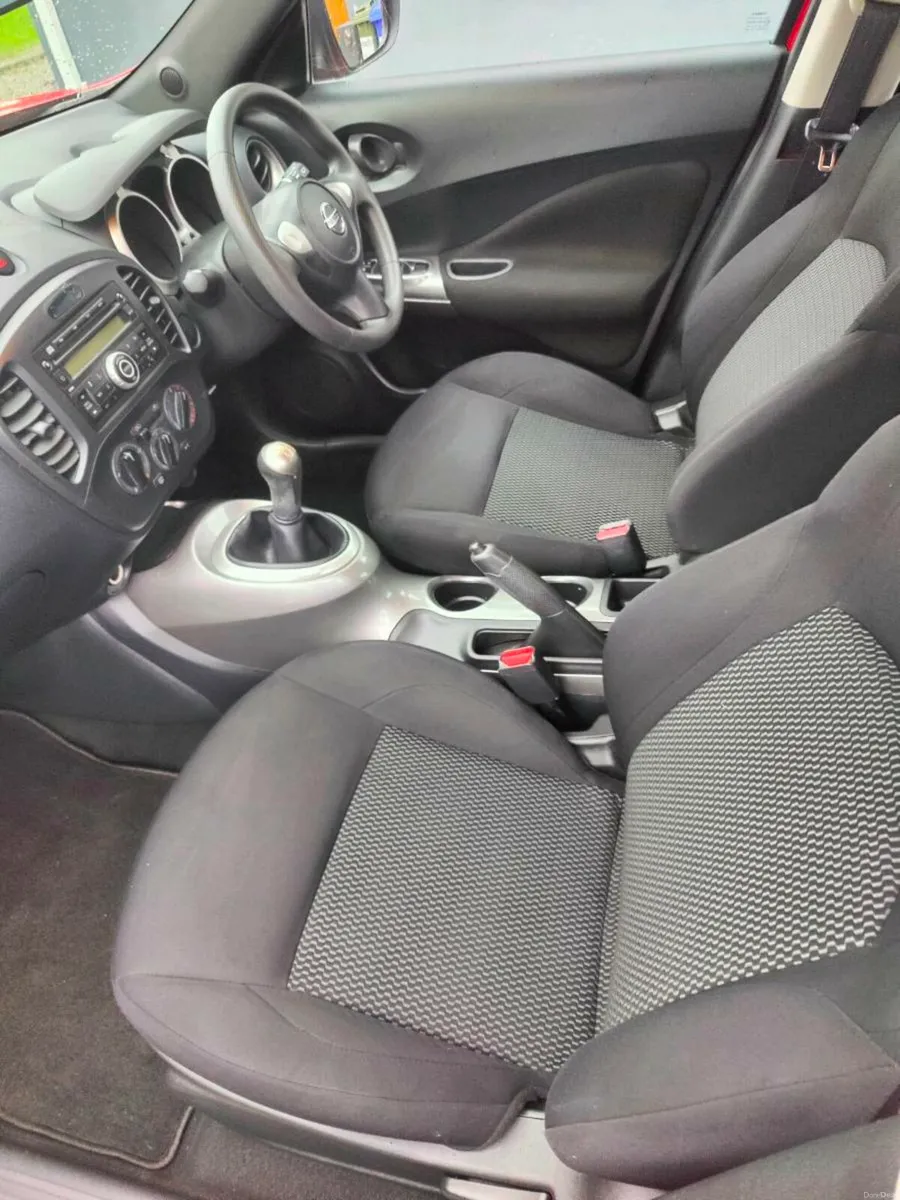 2014 Nissan Juke - Image 2