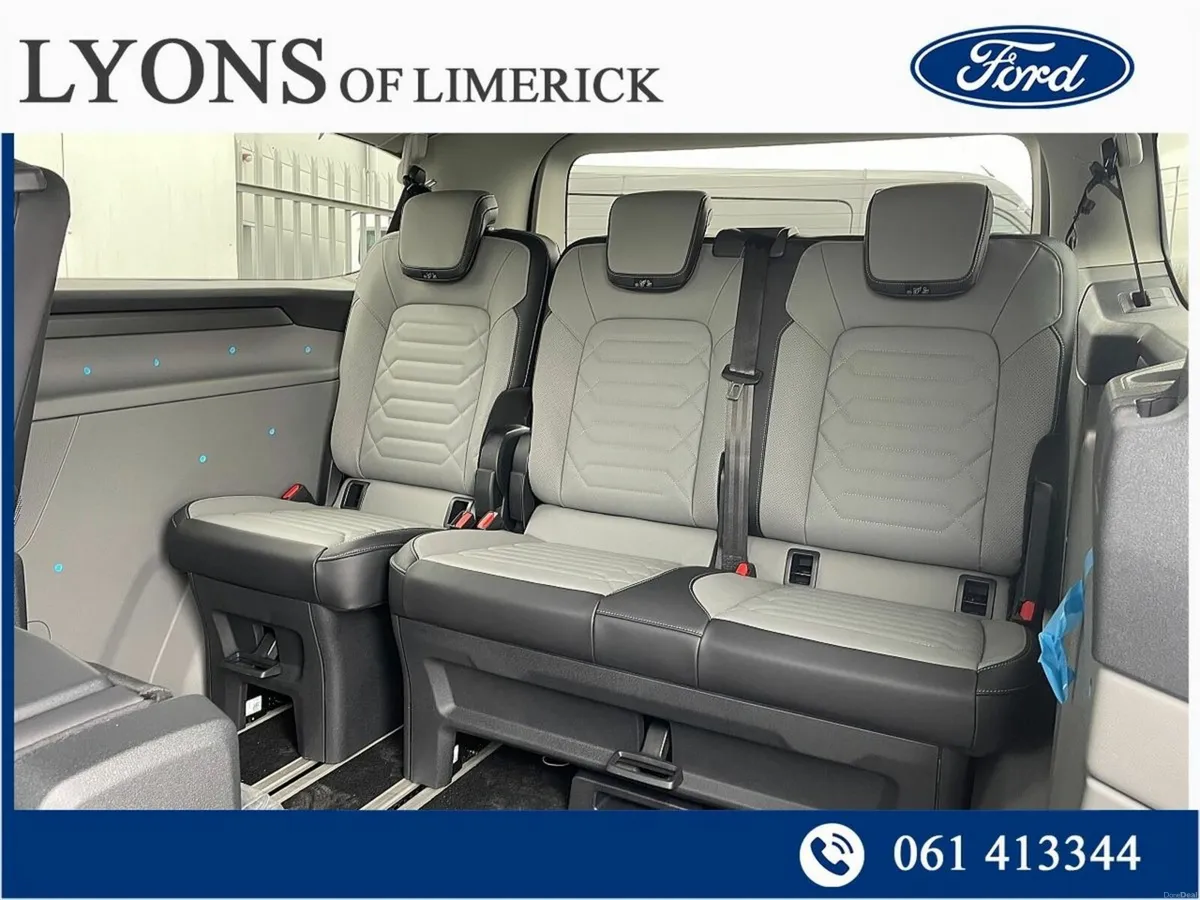 Ford Tourneo Custom LWB Titanium 9 SEATER2.5 phev - Image 6