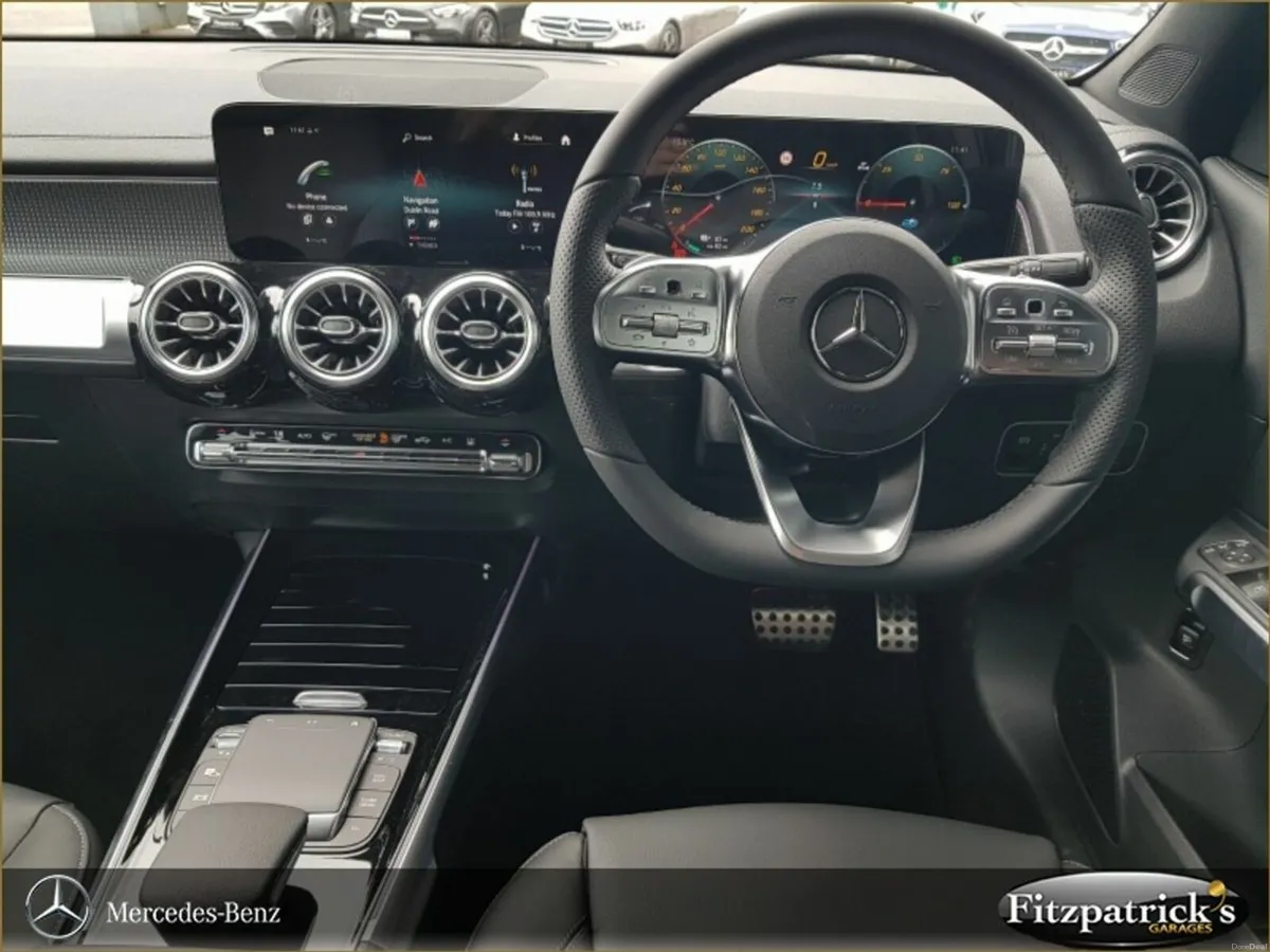 Mercedes-Benz EQB EQB 300 4Matic AMG Premium - Image 3