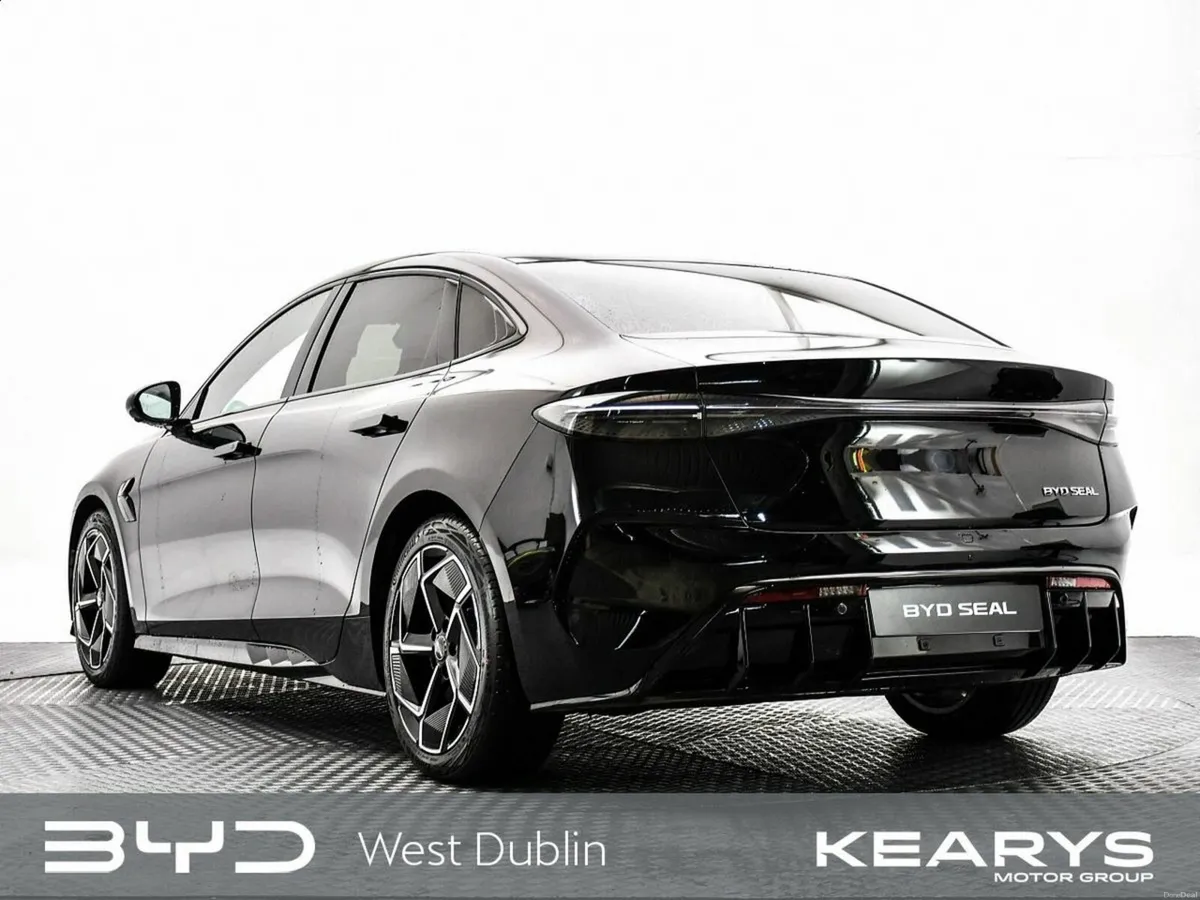 BYD SEAL Order your 261 Seal Excellence Black toda - Image 4