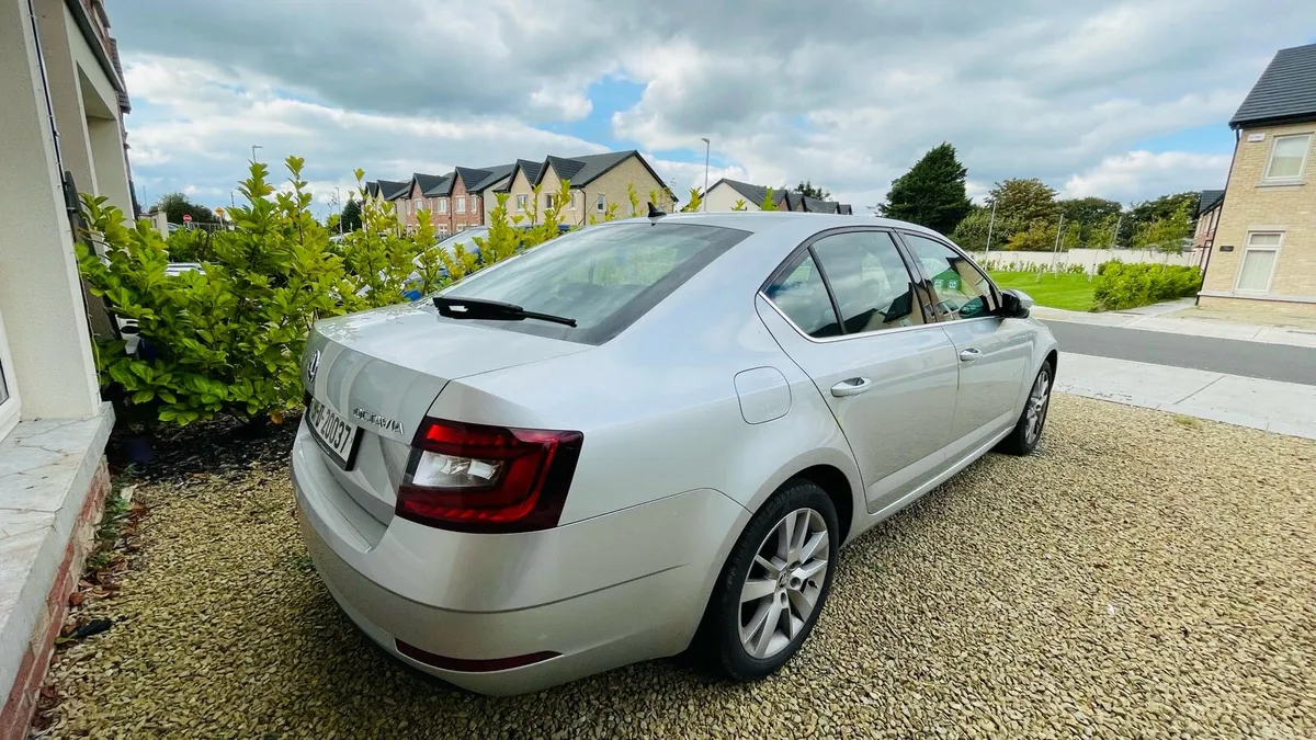 2019 Skoda Octavia STYLE 115HP DSG Automatic - Image 4