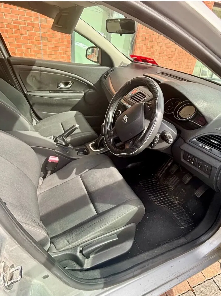 Renault Megane 2011 NCT 07/26 - Image 4