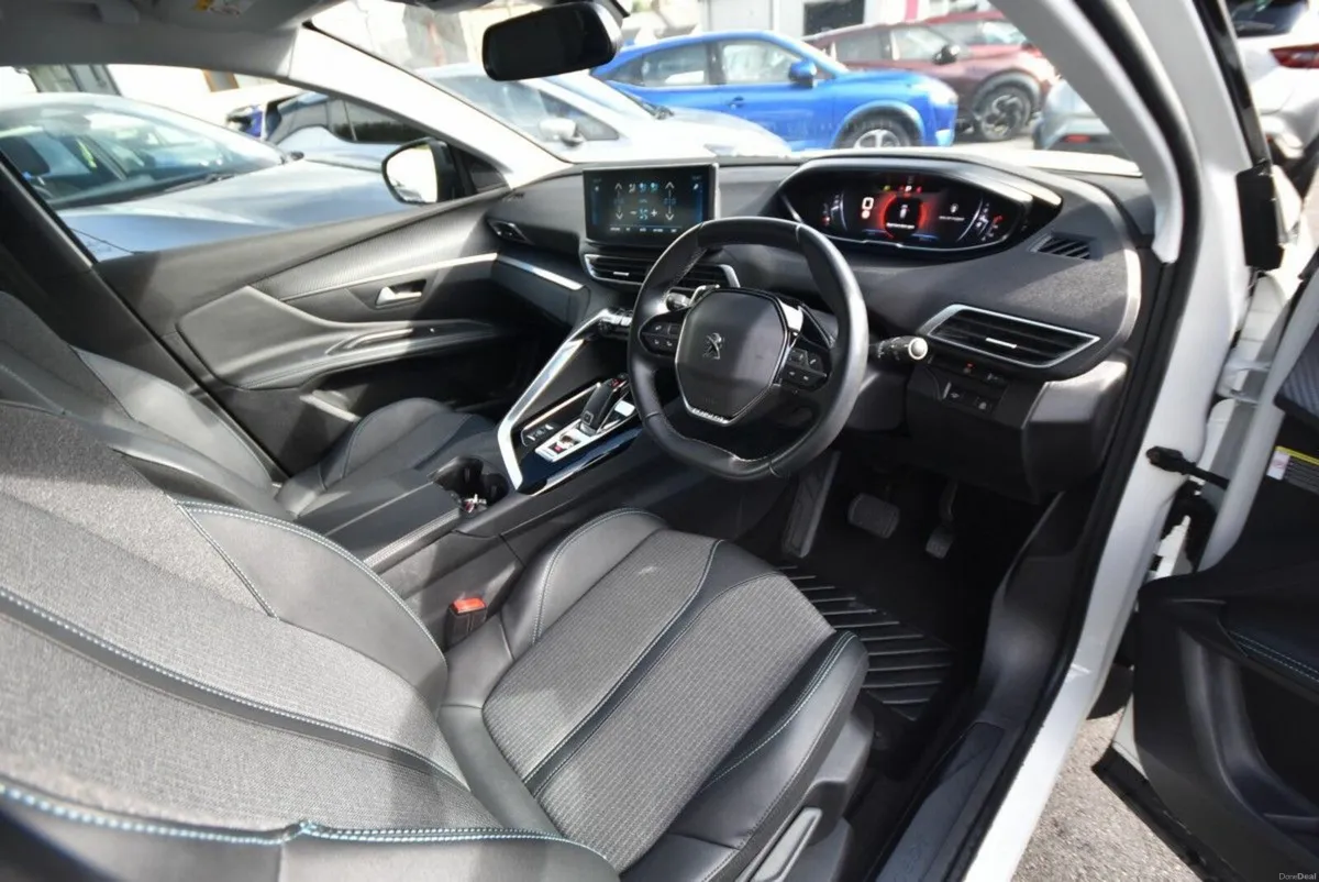 Peugeot 3008 Auto 1.5HDI Allure. Only 30,000km - Image 6