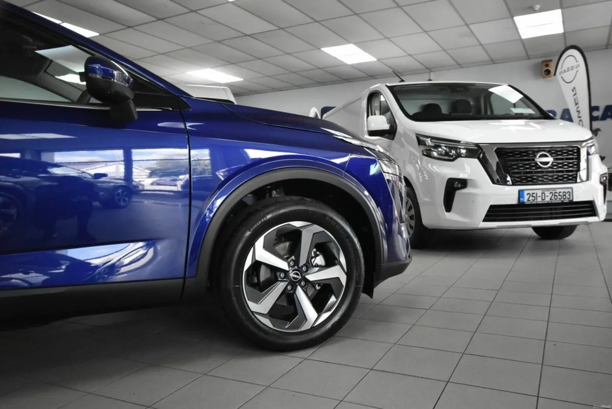 Nissan Qashqai 1.3 Hybrid SV Premium - Image 6