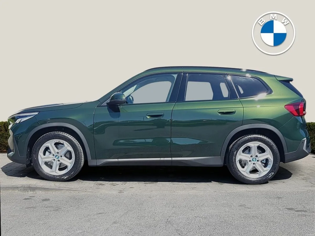 BMW iX1 eDrive20 Sport - Image 3