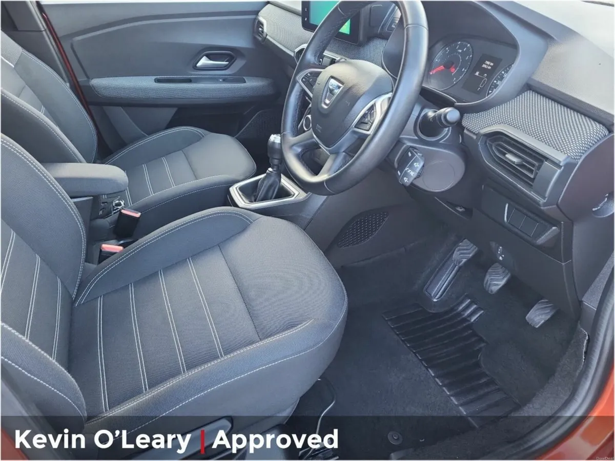 Dacia Jogger Comfort 1.0 Tce 110 7-Seater - Image 4