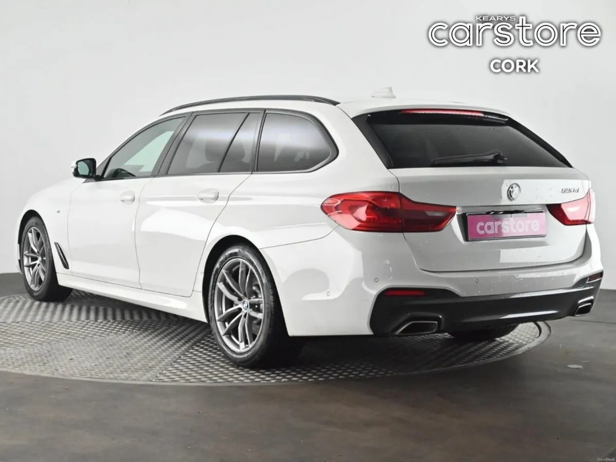 BMW 5-Series M SPORT TOURING - Image 4