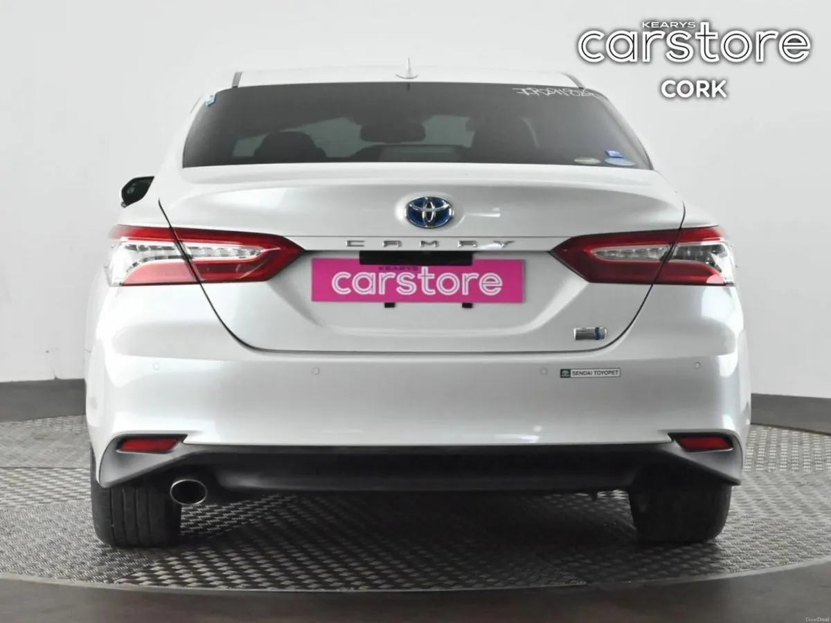 Toyota Camry 2.5 Camry Hybrid Auto - Image 4
