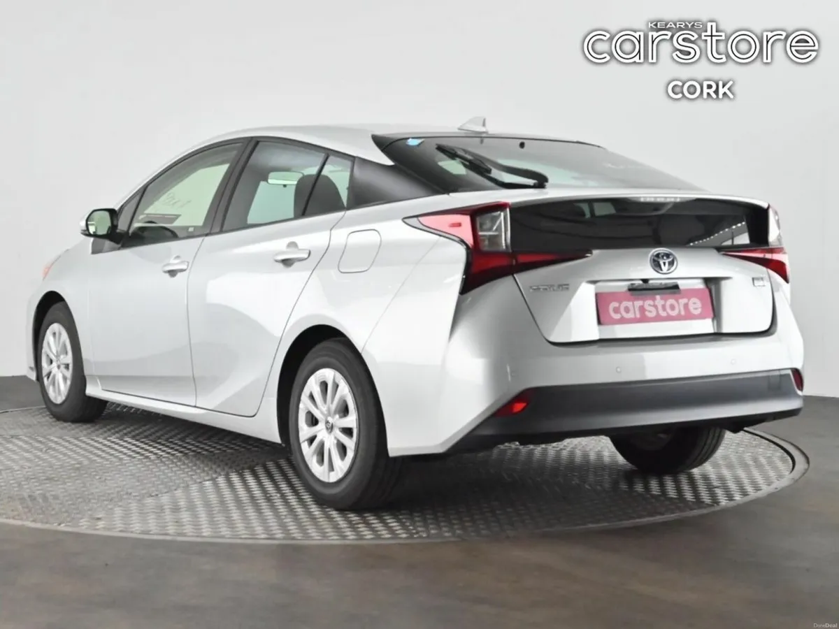 Toyota Prius 1.8 Hybrid Auto - Image 4