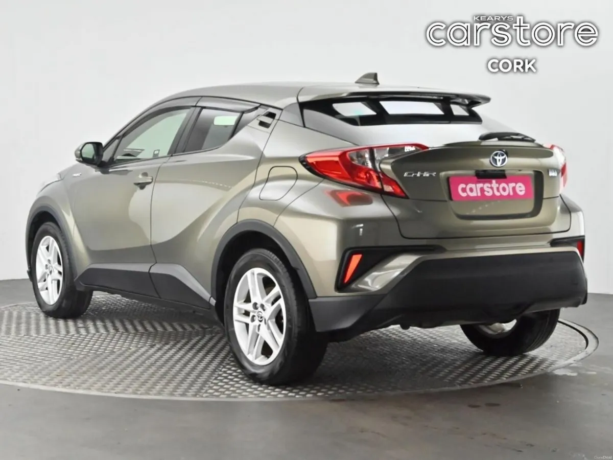 Toyota C-HR 1.8 HYBRID - Image 4