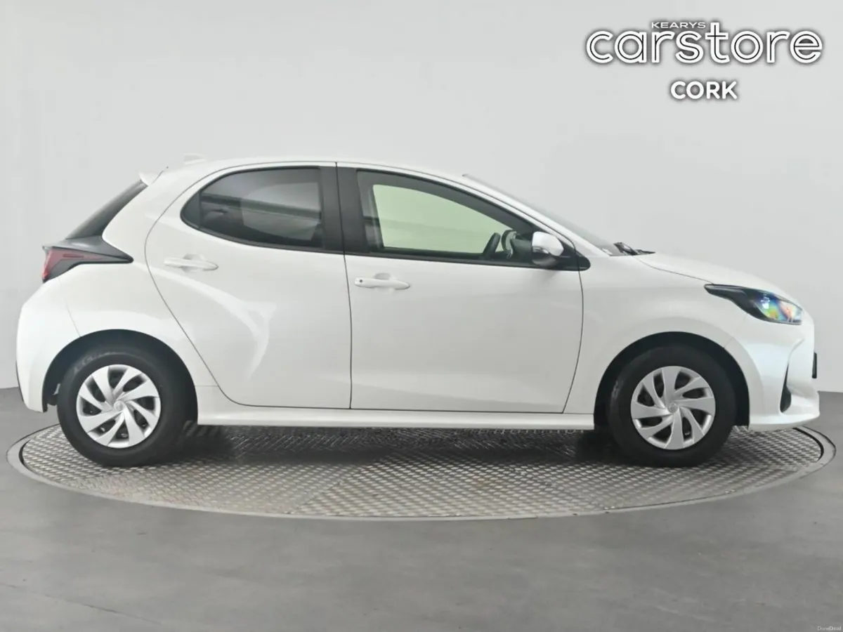 Toyota Yaris 1.0 Auto - Image 2