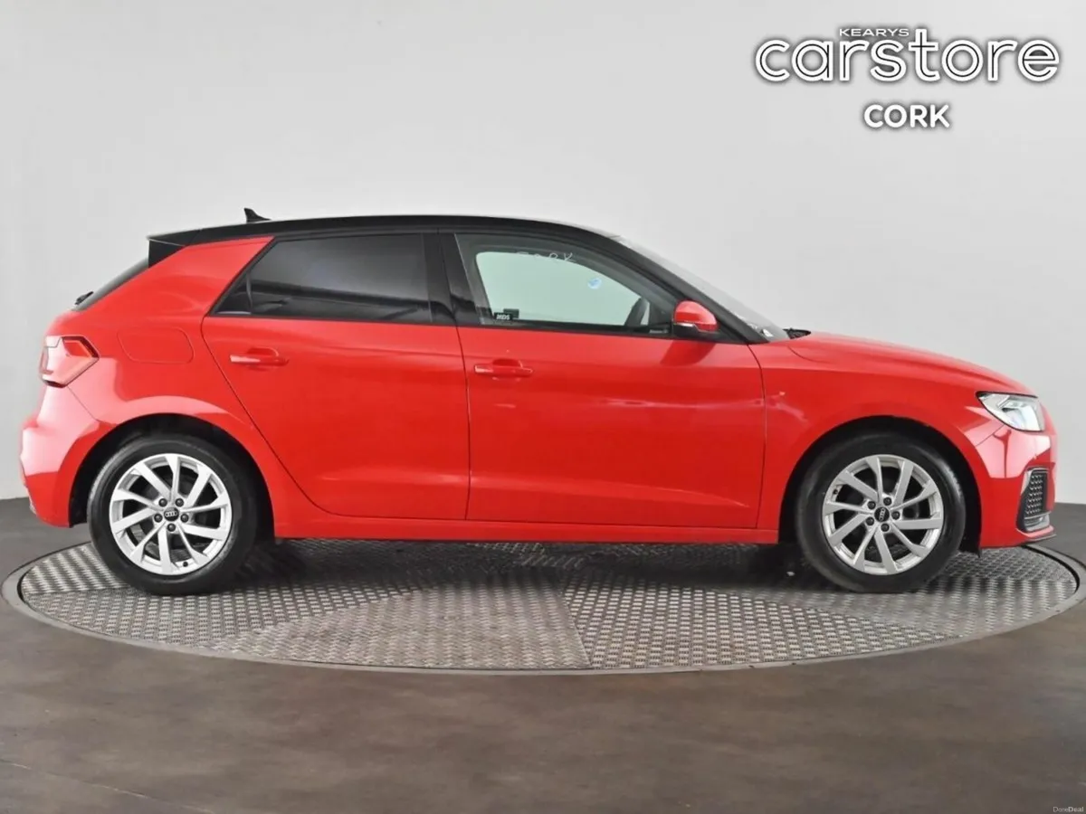 Audi A1 1.0 TFSI 95HP S Tronic - Image 3