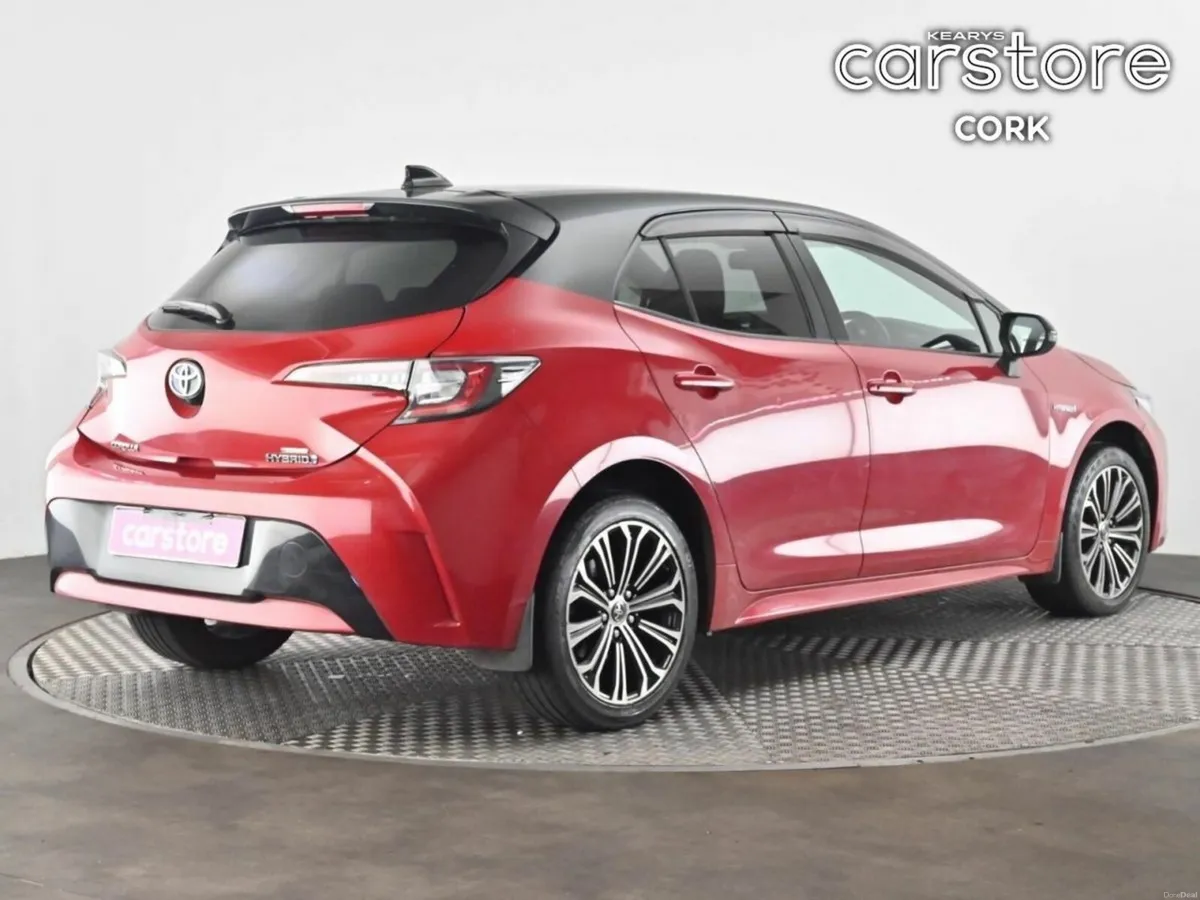 Toyota Corolla 1.8 Hybrid Luna Sport Hatchback - Image 5