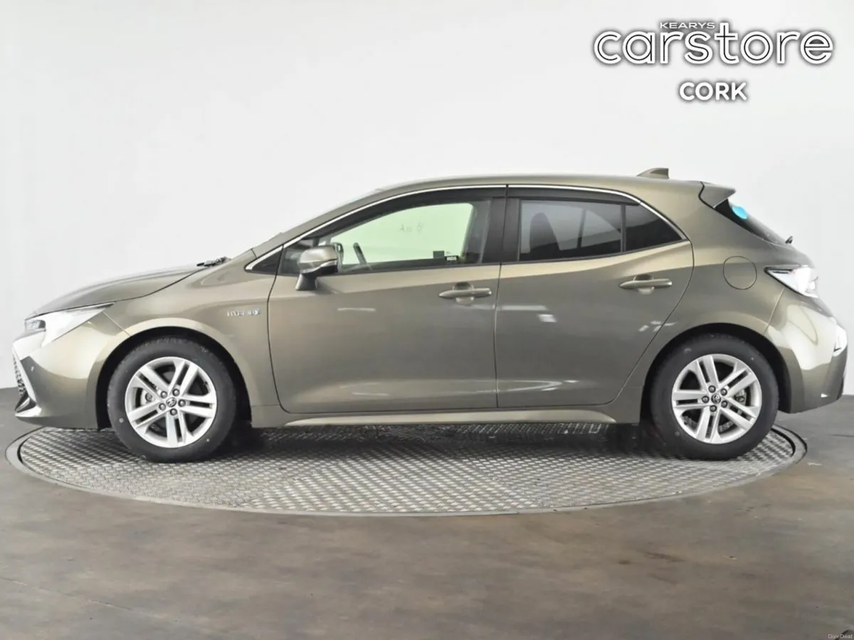 Toyota Corolla 1.8 Hybrid Auto - Image 6
