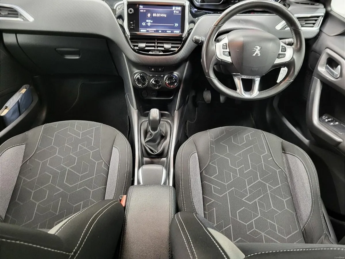 Peugeot 2008 1.2 PureTech 82bhp Active From €36 Pe - Image 4