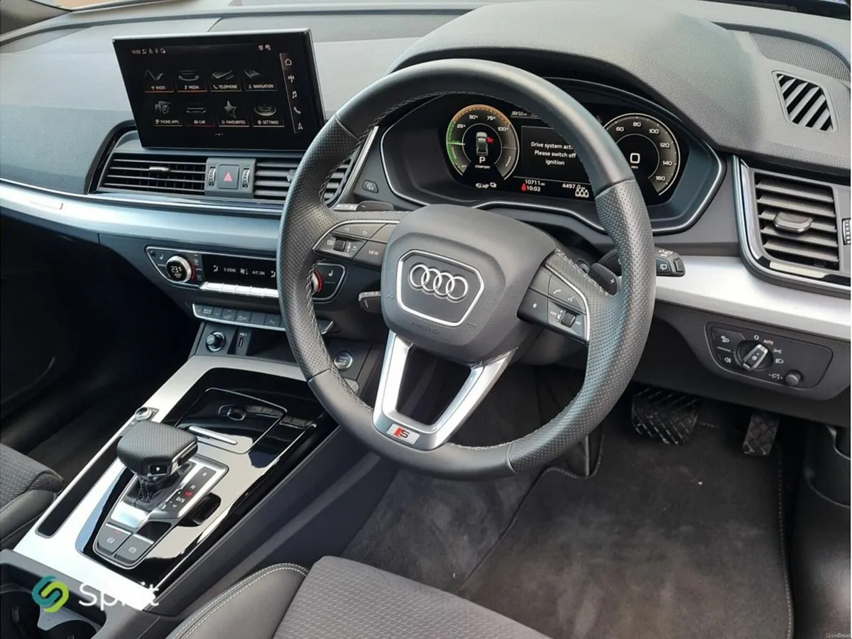 Audi Q5 S-Line Quattro 299 Quattro Hybrid - Image 4