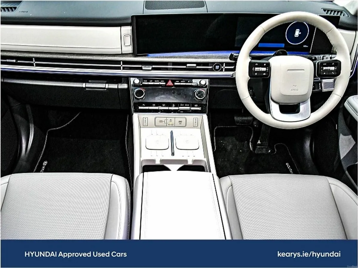 Hyundai Santa Fe PHEV 4WD Premium - Image 4