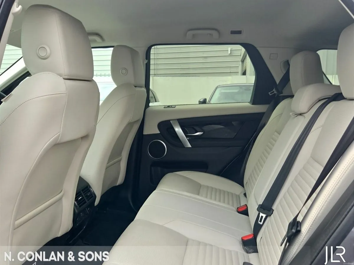 Land Rover Discovery Sport PHEV AWD DYNAMIC S AUTO - Image 5