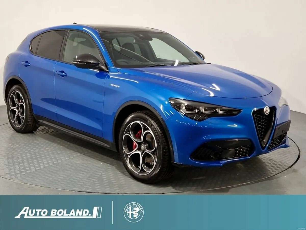 Alfa Romeo Stelvio 2.2 Veloce Q4 - Sunroof, red ca - Image 1