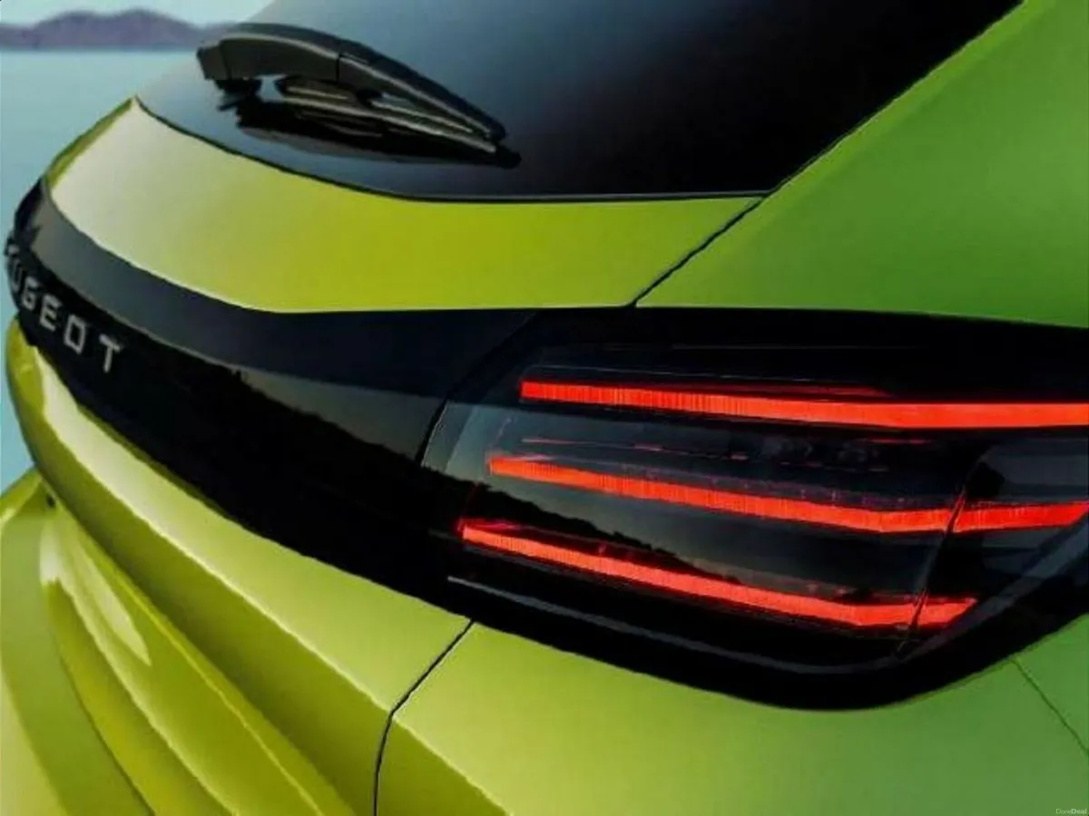 Peugeot 208 Allure Hybrid 110bhp *ORDER YOUR 261 T - Image 3