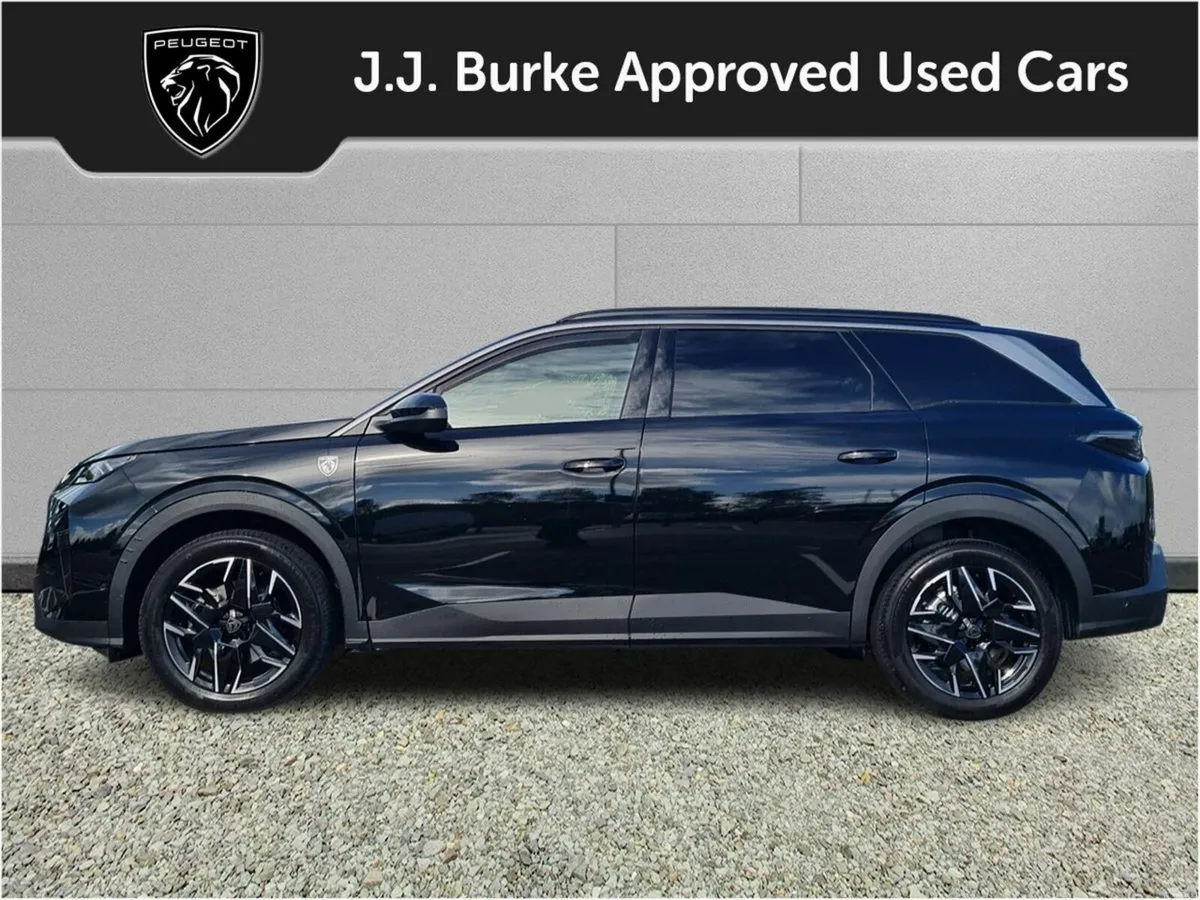 Peugeot 5008 GT Hybrid 145bhp - Image 3