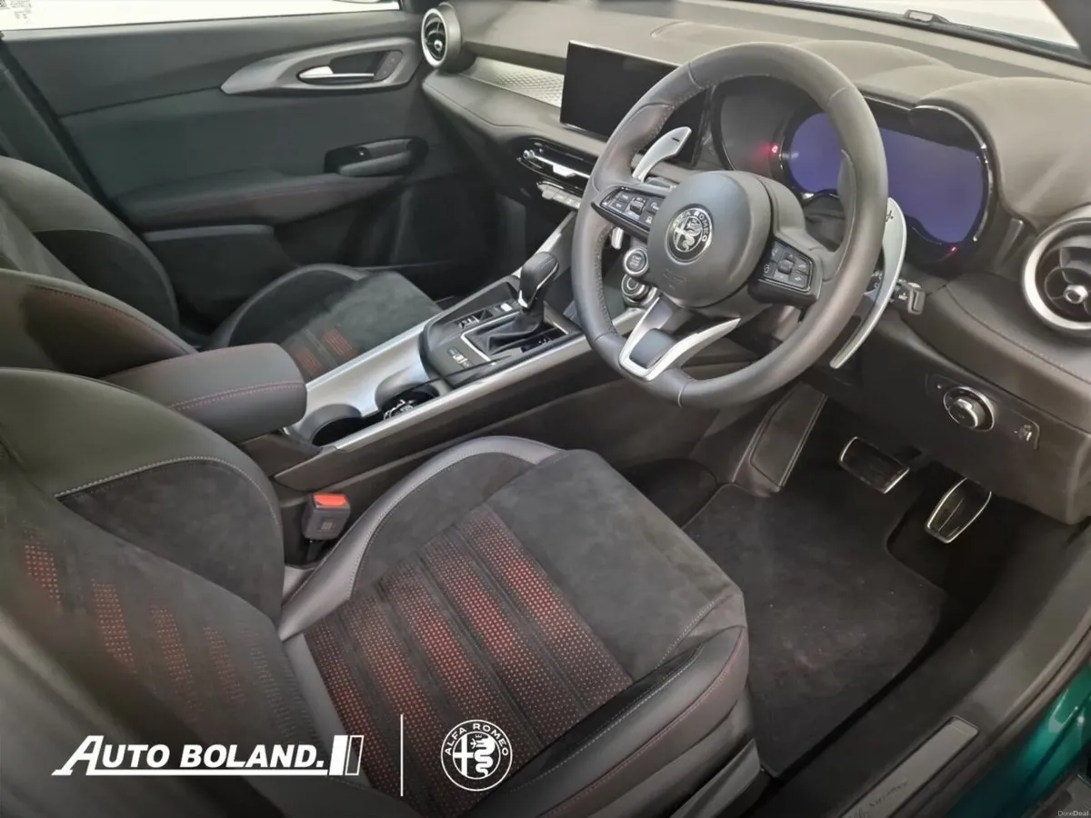 Alfa Romeo Tonale Veloce 1.3 280 PHEV - Image 3