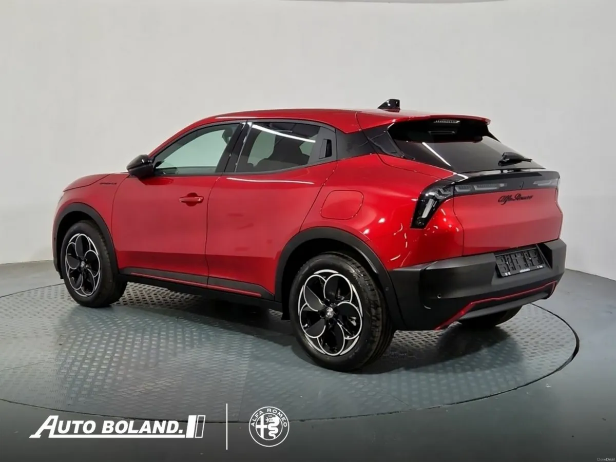 Alfa Romeo Junior Speciale 115 kW Tech & Interior - Image 4