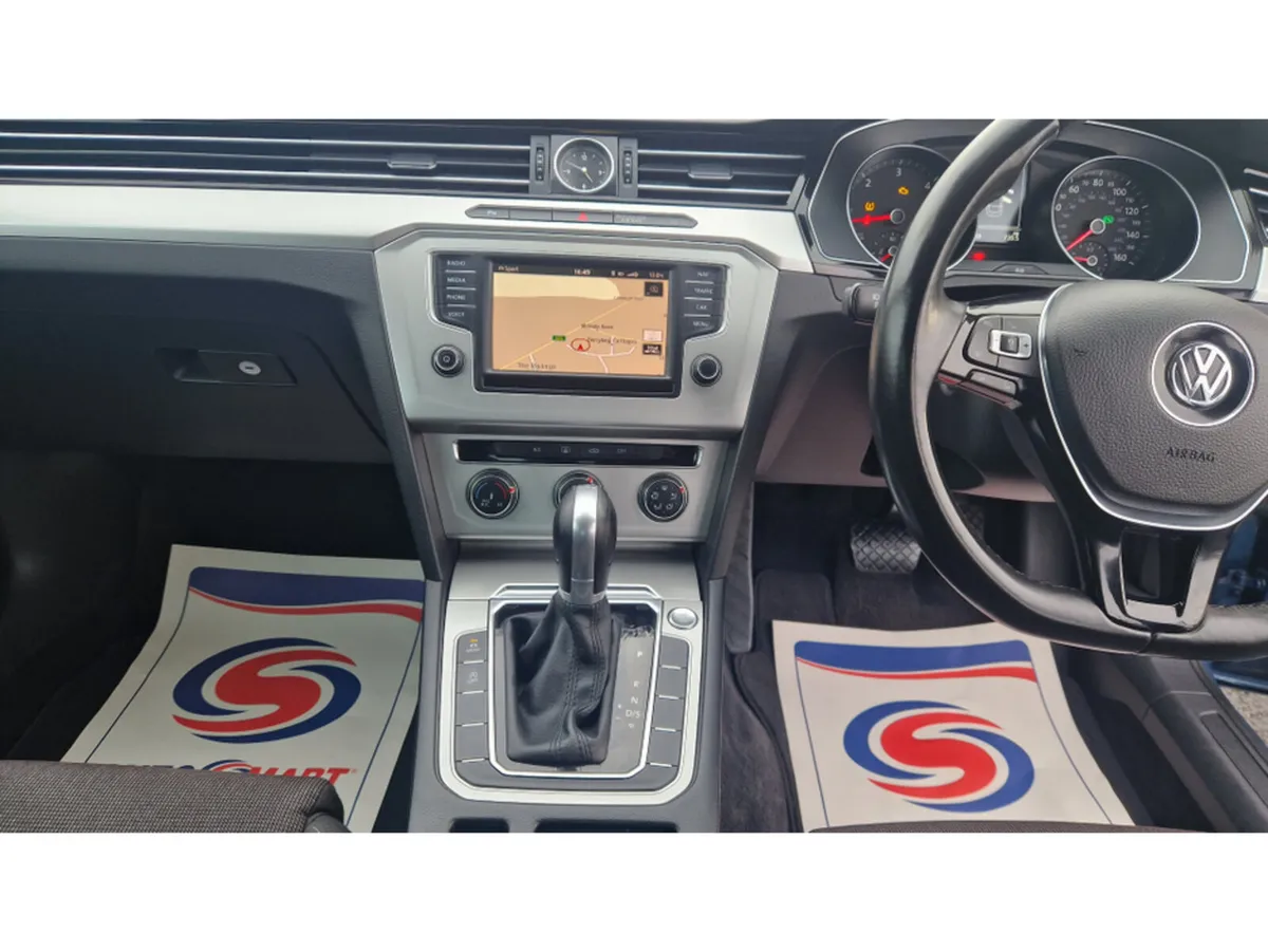 Volkswagen Passat SE BUSINESS TDI DSG BLUEMOTION T - Image 6