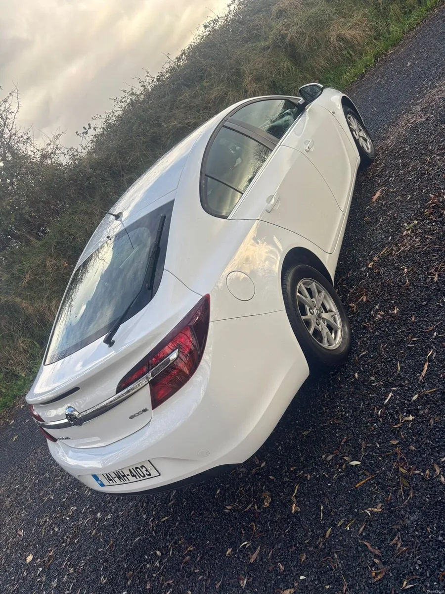 141 Opel Insignia - Image 2